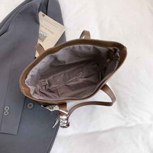 Versatile Commuter Shoulder Bag With A Premium Sophisticated Tote Design