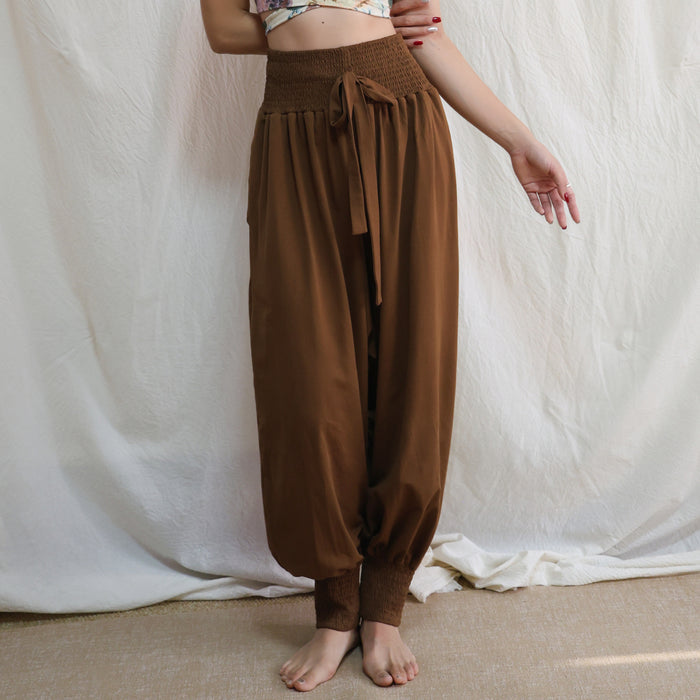 Yoga Tank Top Set — Built-In Bra, Retro Style, Studio-Ready