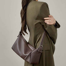 Vegetable-tanned Cowhide Hobo Bag With A Belt-attachable Design