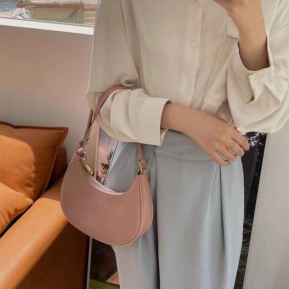 Womens Summer Shoulder And Tote Bag With A Niche Design Baguette Style