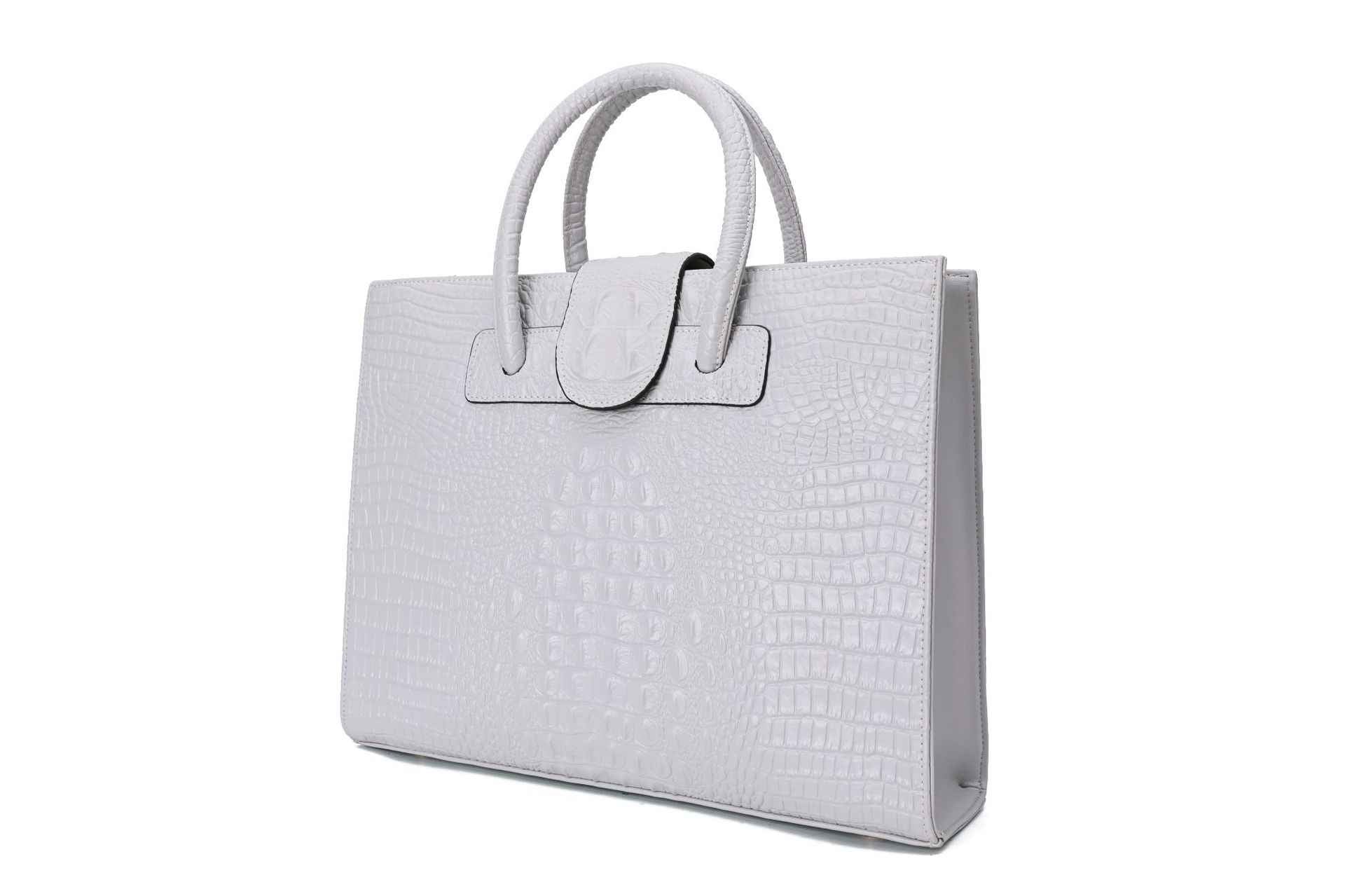 Fashionable Trendy Large-capacity Tote Bag