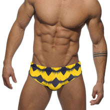 Men's European And American Skinny Swimming Trunks Beach