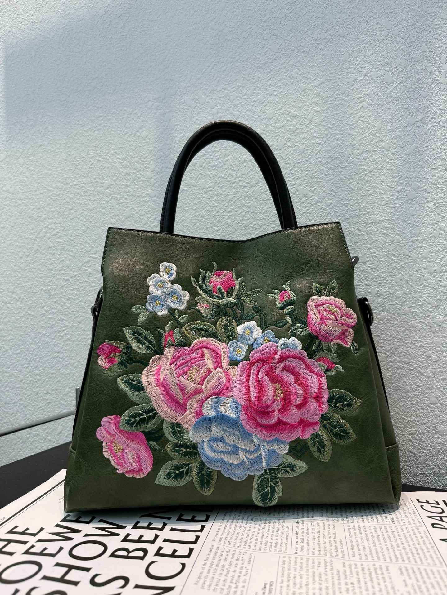 Tote Bag With Embroidered Peony Flowers Ethnic-style Textured Design