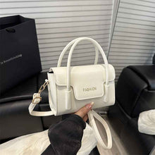 Womens Minimalist Solid-color Trendy Niche Crossbody Bag