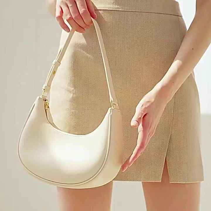 Womens Summer Shoulder And Tote Bag With A Niche Design Baguette Style