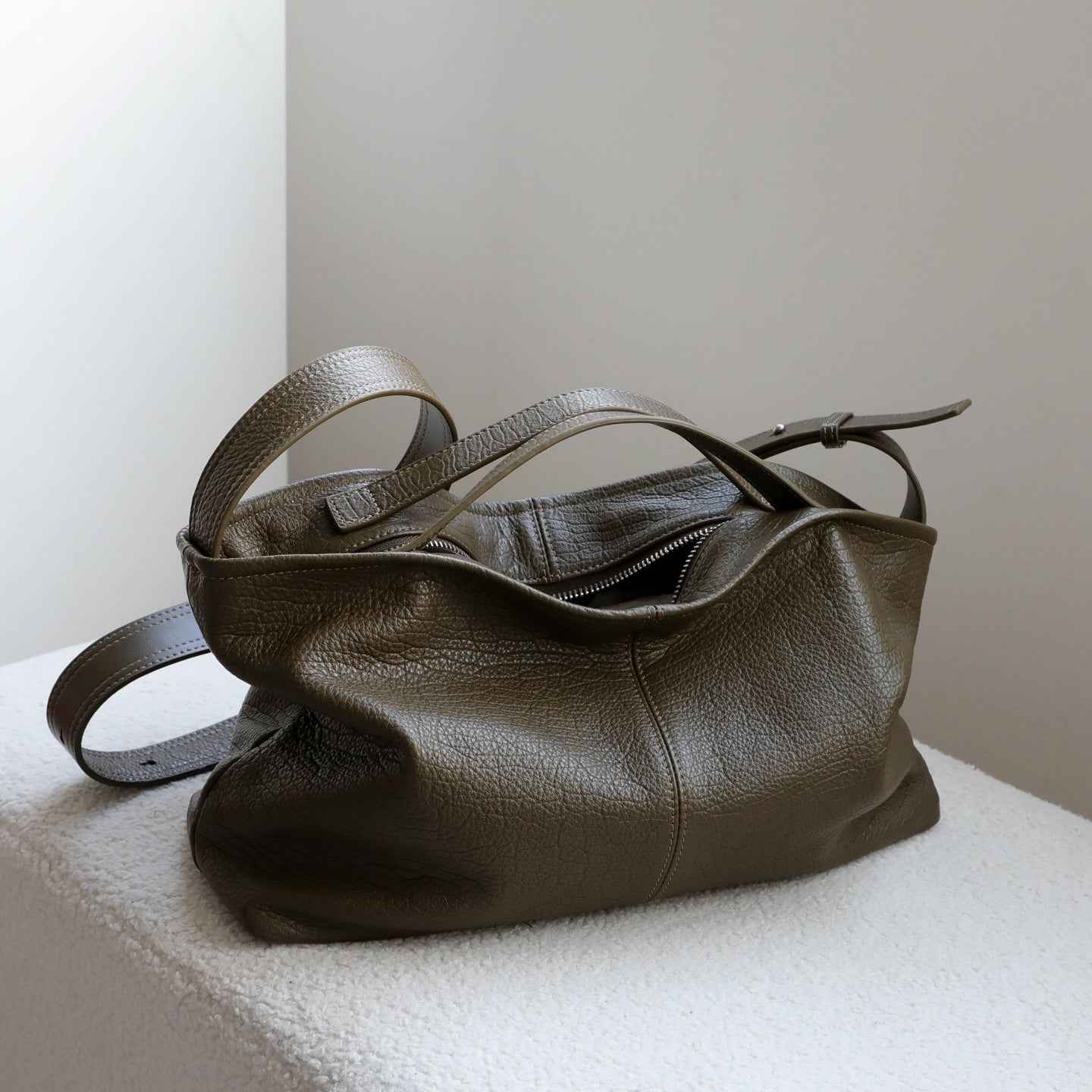 Commuter Shouldercrossbody Pillow Leather Bag