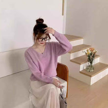Womens Solid Color Long-Sleeve V-Neck Sweater