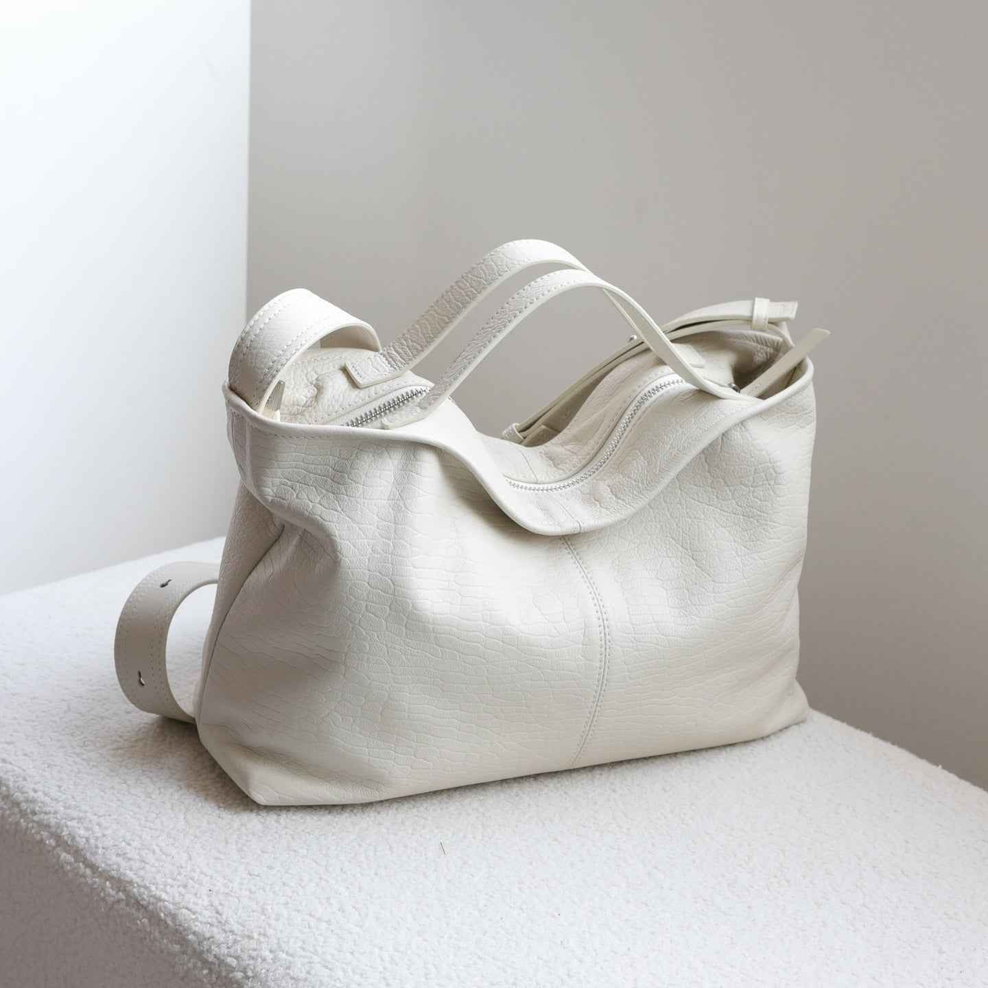Commuter Shouldercrossbody Pillow Leather Bag
