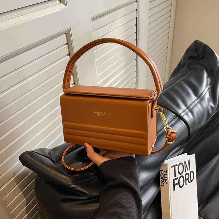 Sac bandoulière carré élégant et polyvalent pour femme