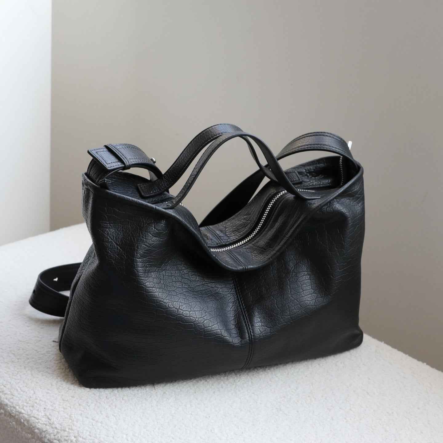 Commuter Shouldercrossbody Pillow Leather Bag