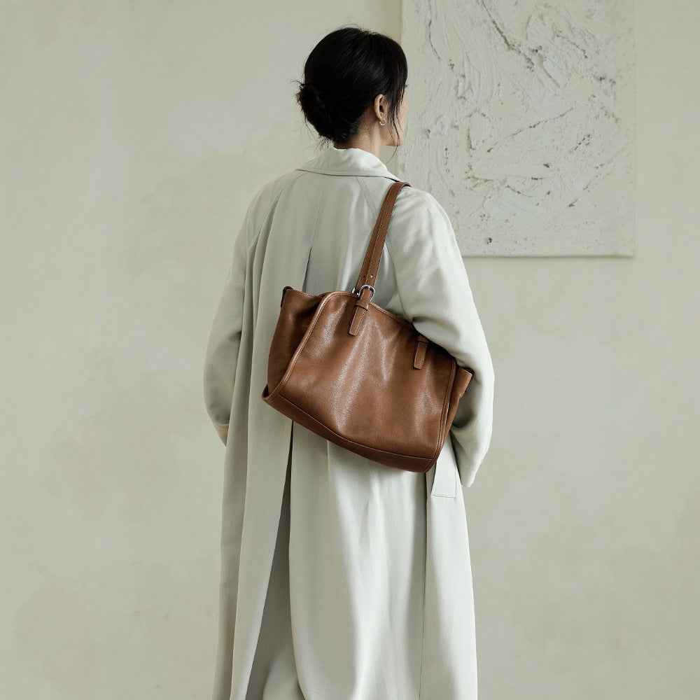 Womens Stylish Retro Large-Capacity Crossbody Bag