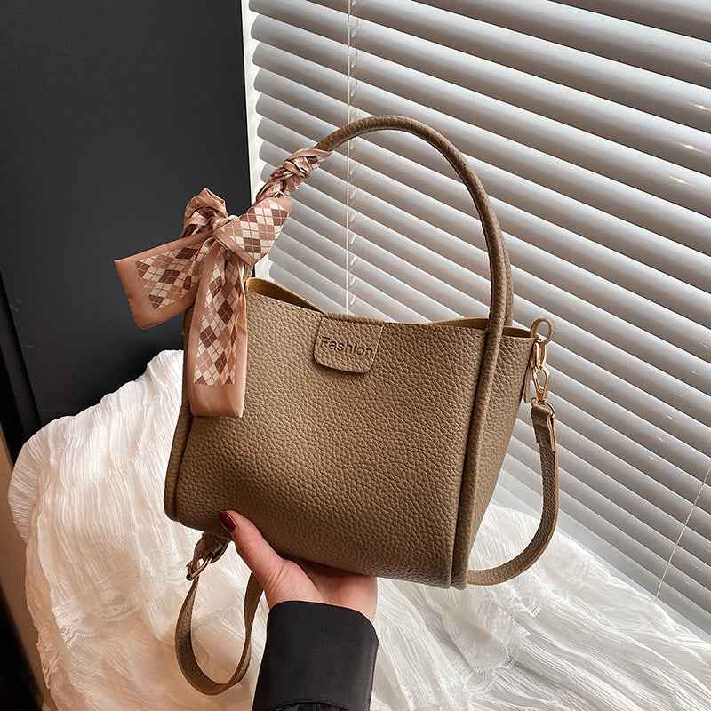 Womens Niche Bucket Bag For Spring And Summer