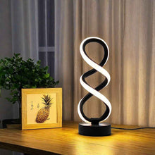 Nordic-style Modern Bar And Restaurant Ambiance Creative Table Lamp
