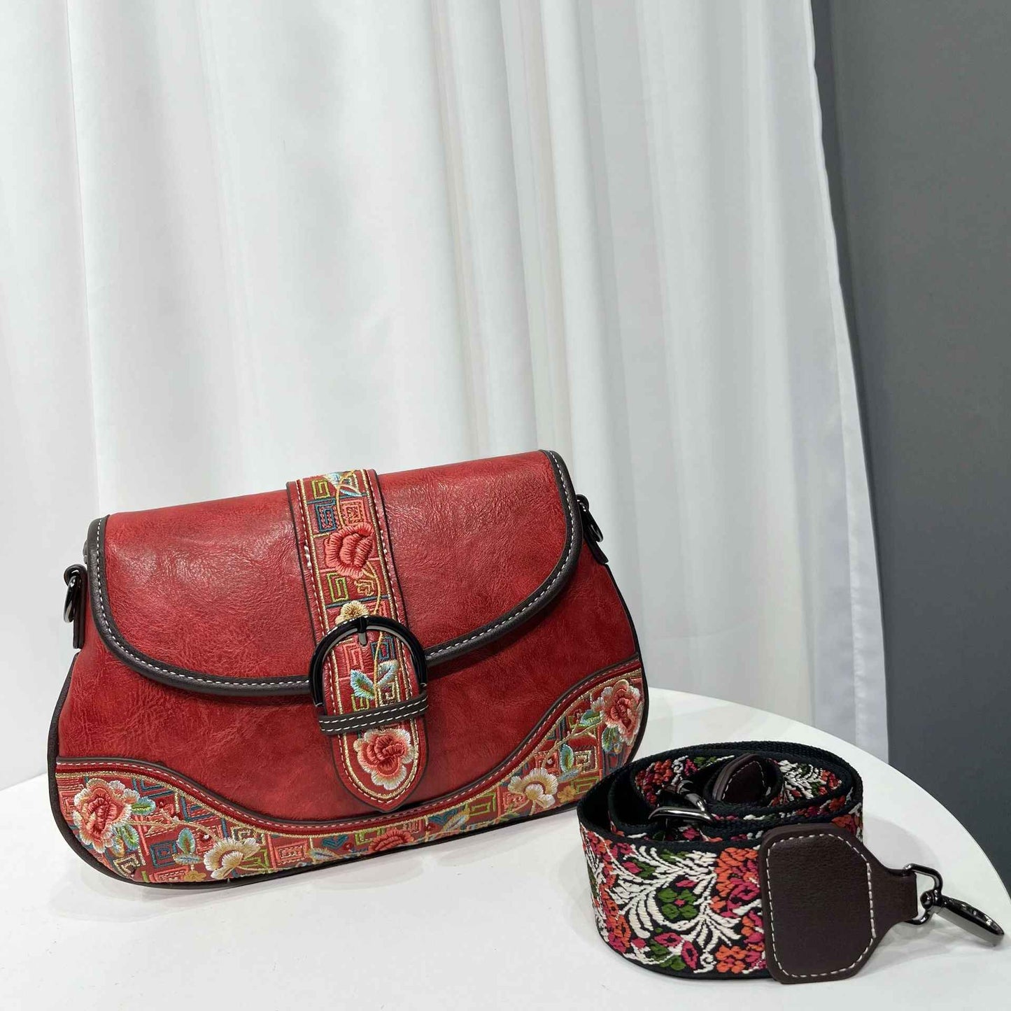 Retro Chinese-style Embroidered Crossbody Bag For Women